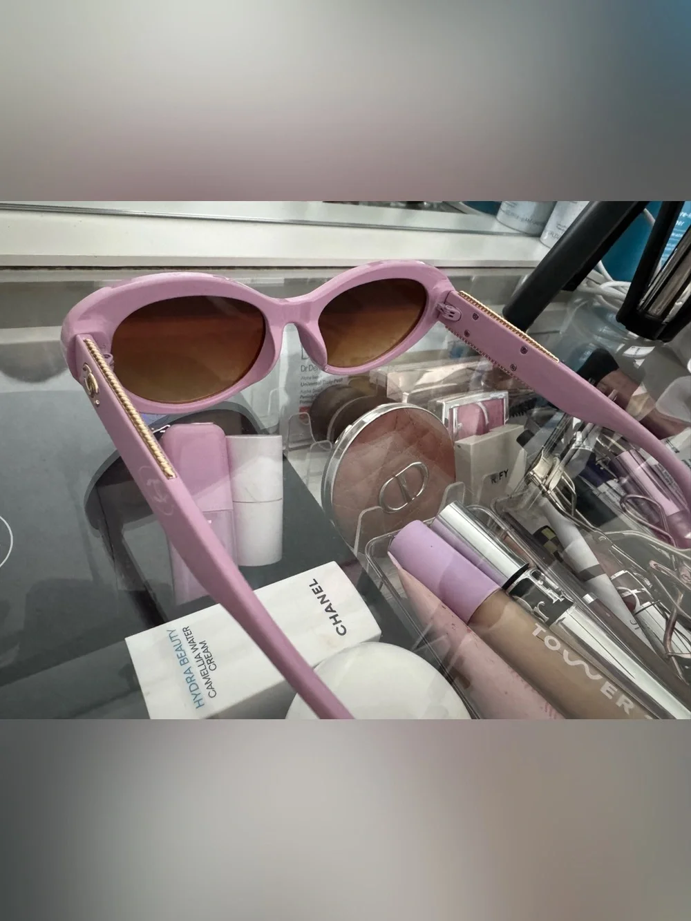 Lilac Oval Sunglasses - Pink Frame